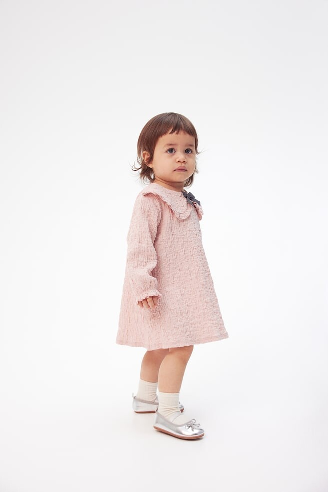 Платье из жатого джерси H&M, розовый
Платье из жатого джерси H&M, розовый