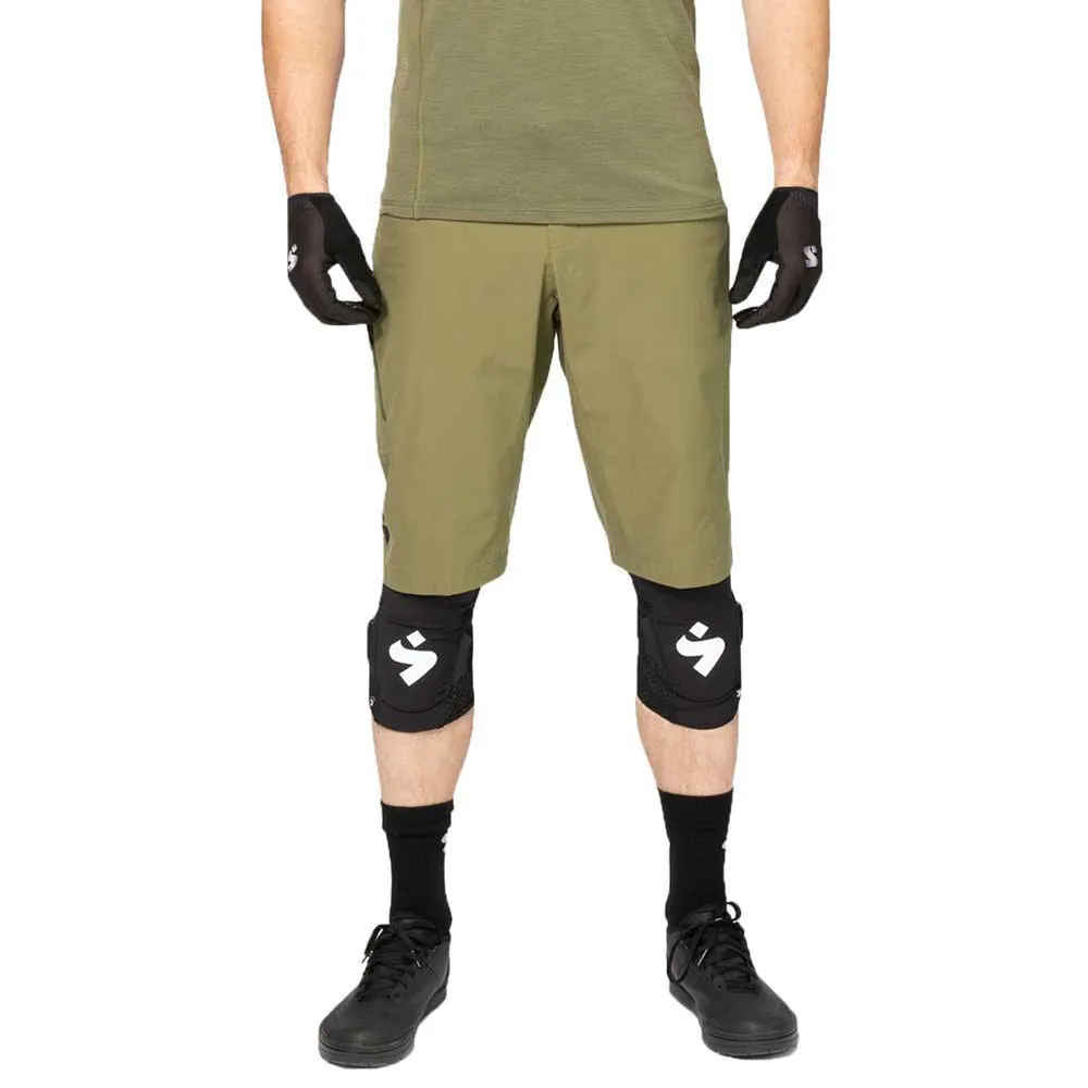 Шорты Sweet Protection Hunter Slashed, зеленый
Шорты Sweet Protection Hunter Slashed, зеленый