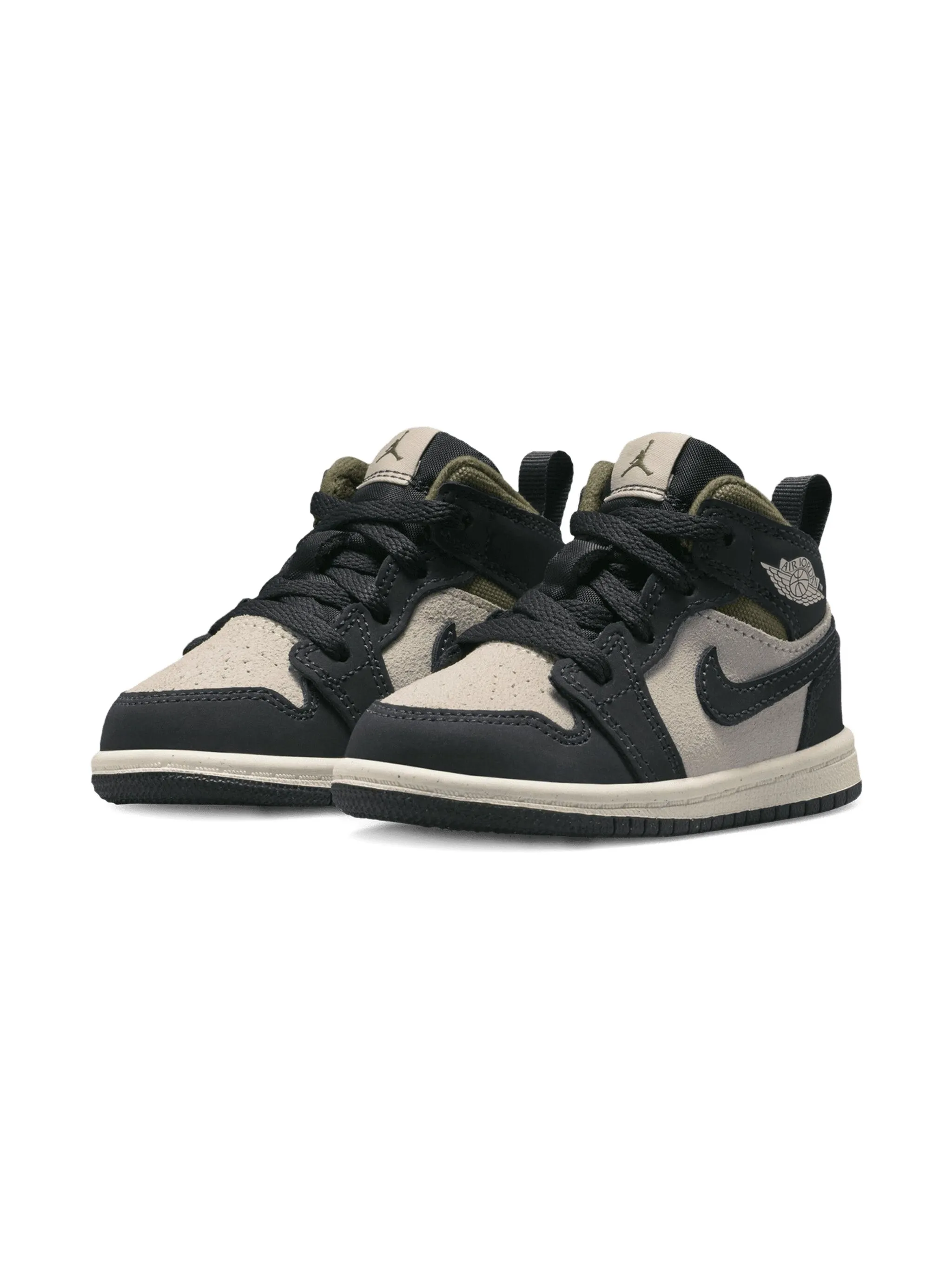 Кроссовки Jordan 1 Mid SE Jordan Kids, черный
Кроссовки Jordan 1 Mid SE Jordan Kids, черный