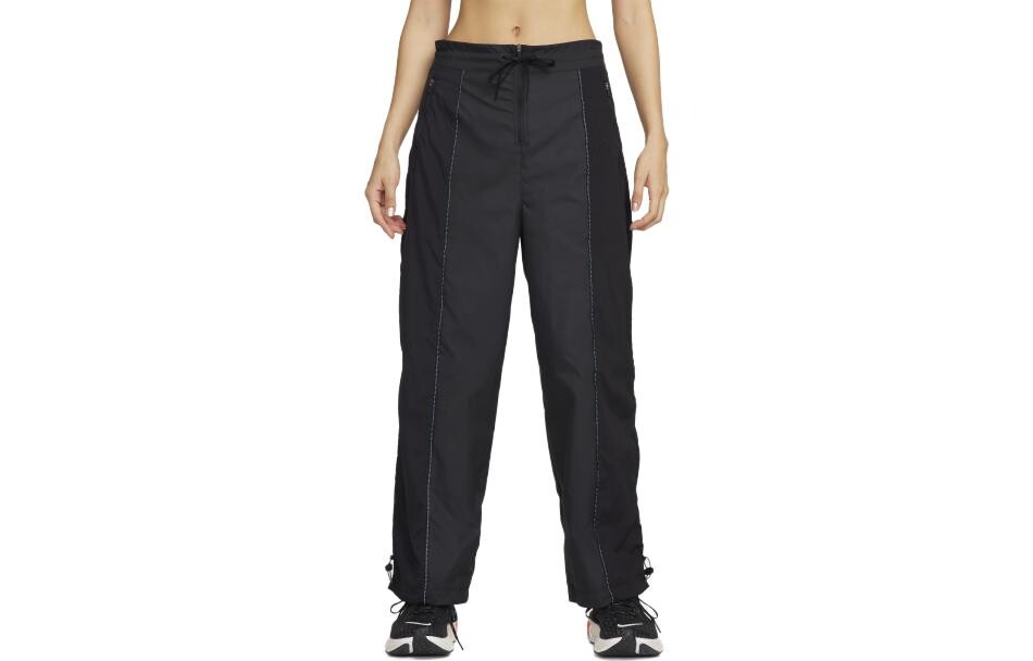 Трикотажные спортивные штаны женские черные Nike
Трикотажные спортивные штаны женские черные Nike