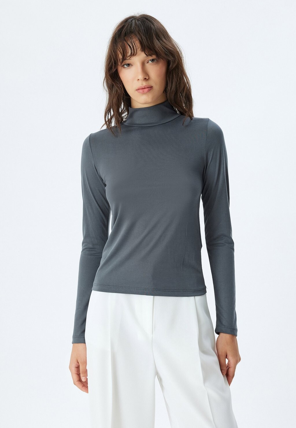Топ с длинными рукавами TURTLENECK Koton, антрацит
Топ с длинными рукавами TURTLENECK Koton, антрацит