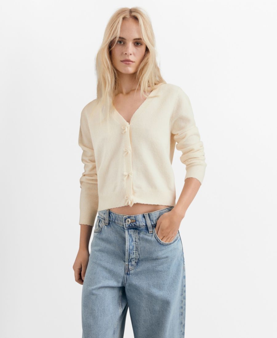 Женский кардиган с V-образным вырезом из шерстяной смеси MANGO, Ecru
Женский кардиган с V-образным вырезом из шерстяной смеси MANGO, Ecru