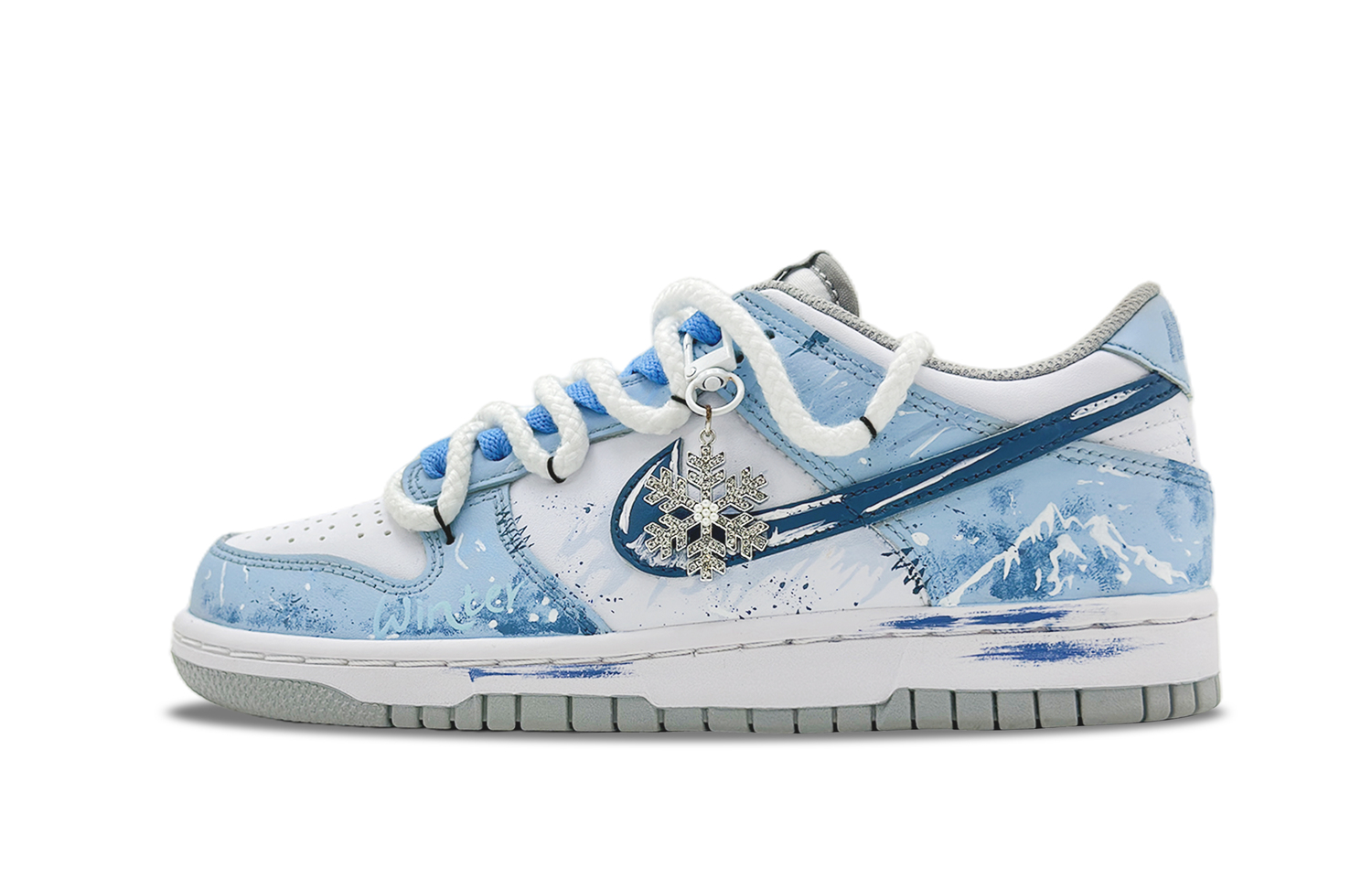 Nike Кроссовки для скейтбординга Dunk Funi Snow Mountains Snow Mountains из износостойкой кожи, низкие, синие, для подростков
Nike Кроссовки для скейтбординга Dunk Funi Snow Mountains Snow Mountains из износостойкой кожи, низкие, синие, для подростков