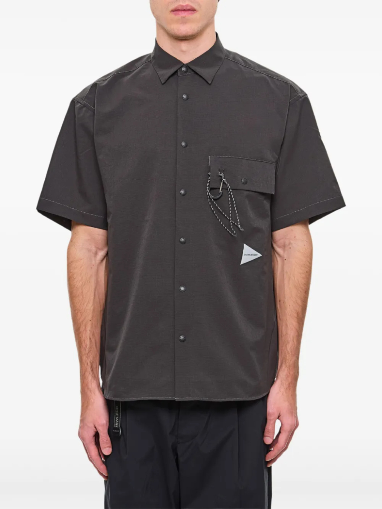 And Wander рубашка с короткими рукавами, серый
And Wander рубашка с короткими рукавами, серый