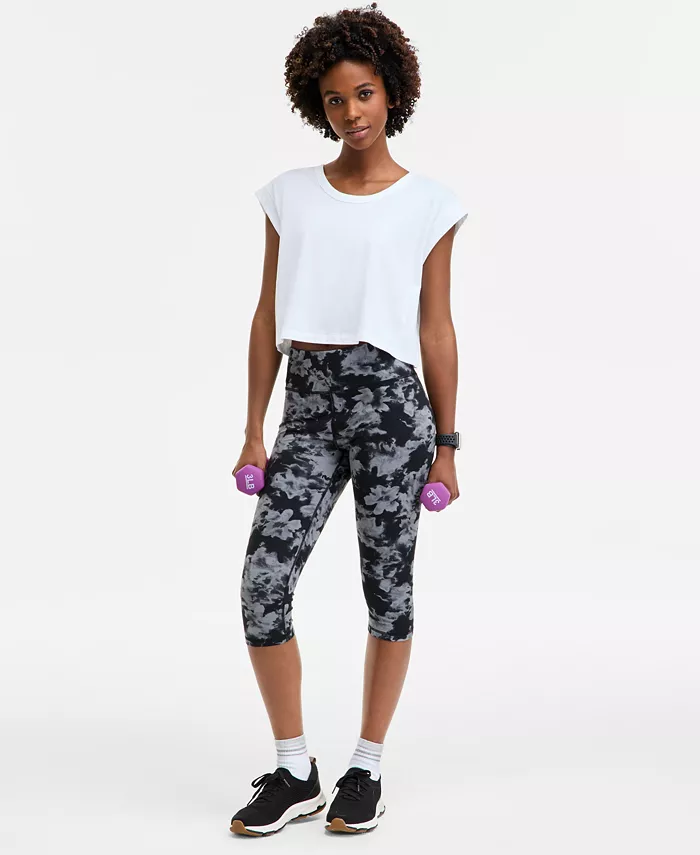 Женские укороченные леггинсы с абстрактным принтом ID Ideology, черный
Женские укороченные леггинсы с абстрактным принтом ID Ideology, черный