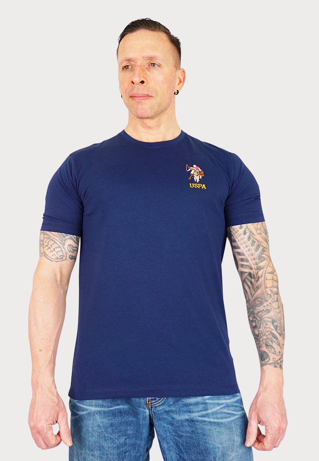 Футболка с принтом KURZARM REITER U.S. Polo Assn., темно-синий
Футболка с принтом KURZARM REITER U.S. Polo Assn., темно-синий