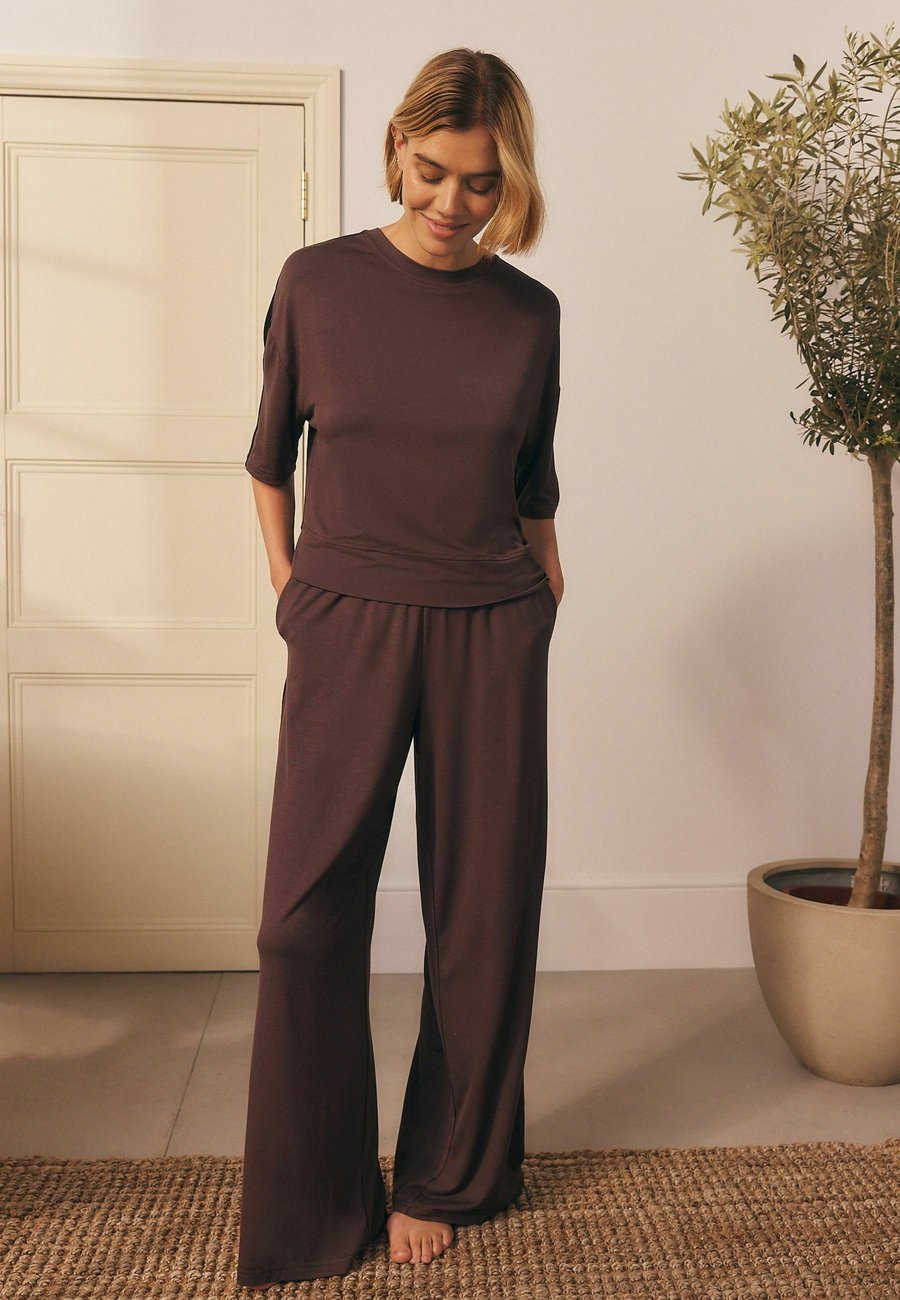 Пижамный комплект Next SET, Chocolate Brown/Brown
Пижамный комплект Next SET, Chocolate Brown/Brown