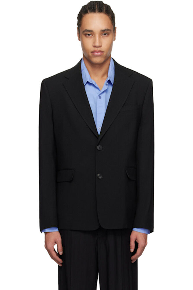 Черный однобортный блейзер mfpen
Черный однобортный блейзер mfpen