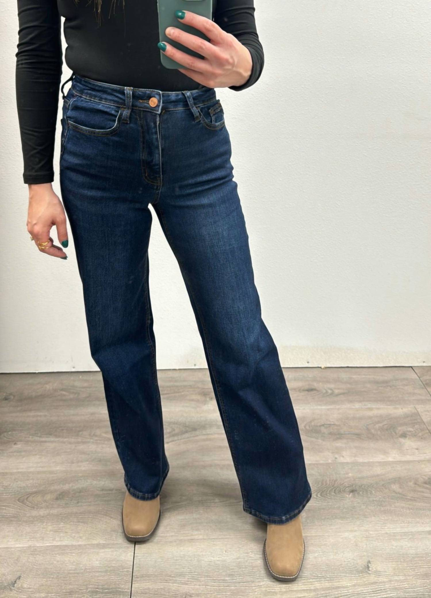 Винтажные джинсы 90-х свободного кроя в темном оттенке VERVET BY FLYING MONKEY, Dark
Винтажные джинсы 90-х свободного кроя в темном оттенке VERVET BY FLYING MONKEY, Dark