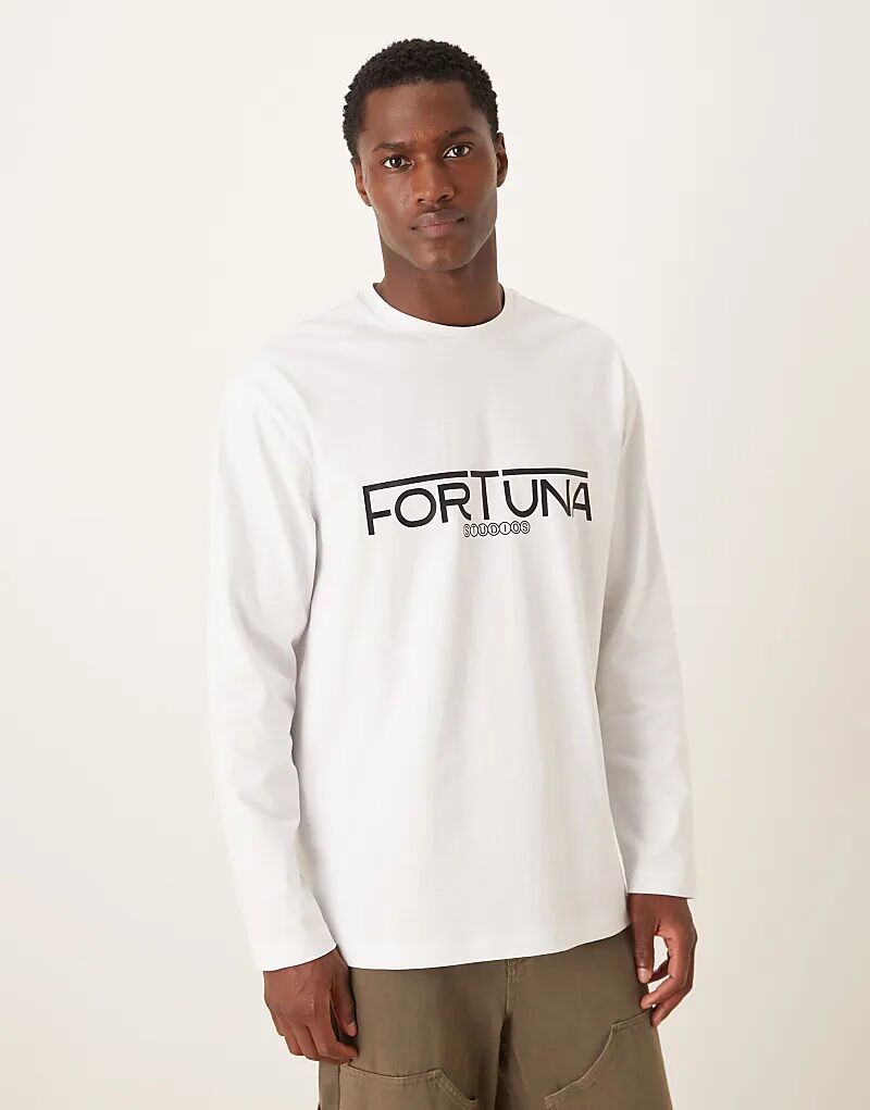 Футболка ASOS DESIGN плотная 240 г/м² с длинными рукавами и спортивным принтом белого цвета
Футболка ASOS DESIGN плотная 240 г/м² с длинными рукавами и спортивным принтом белого цвета