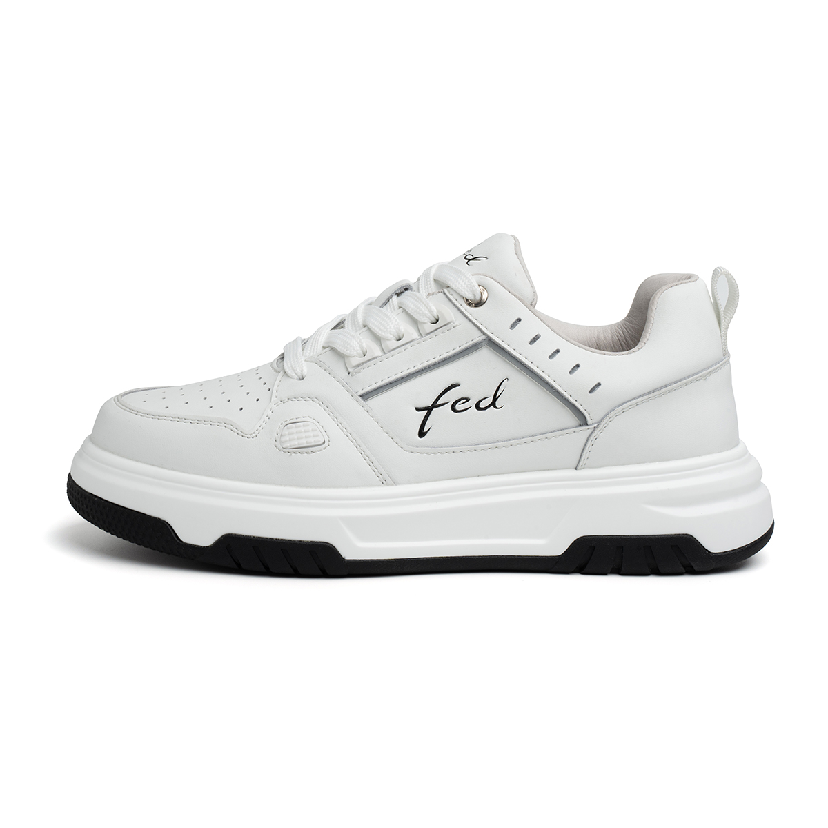FED Легкие низкие скейтерские кроссовки для мужчин с эффектом увеличения роста белые, цвет White
FED Легкие низкие скейтерские кроссовки для мужчин с эффектом увеличения роста белые, цвет White