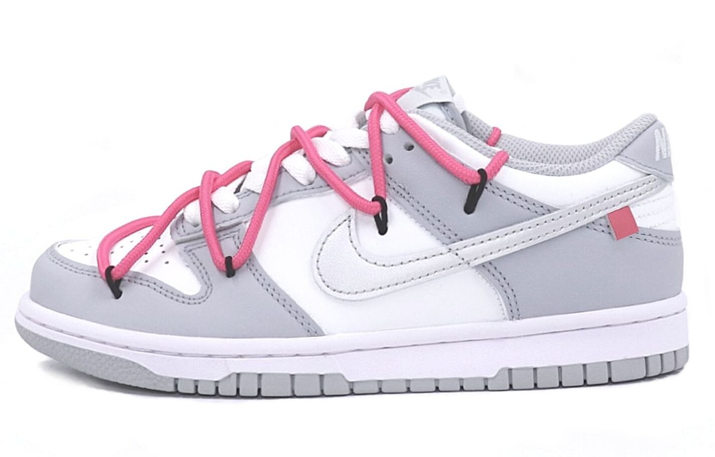 Кроссовки Nike Dunk Skateboarding Shoes Women's Low-top Grey Rose, цвет Grey rose
Кроссовки Nike Dunk Skateboarding Shoes Women's Low-top Grey Rose, цвет Grey rose