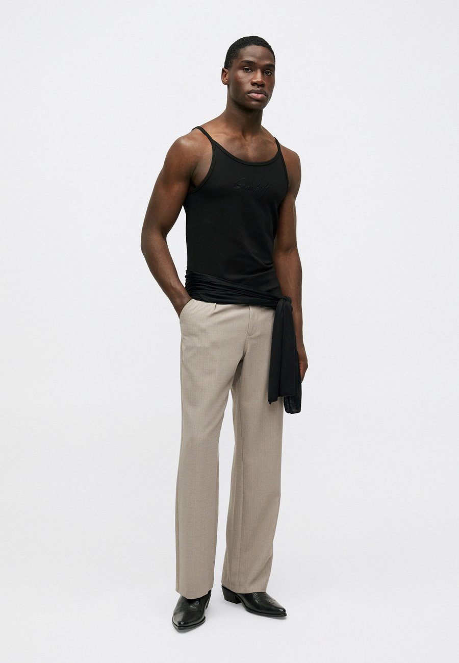 Топ GmbH KILIAN UNISEX, Black
Топ GmbH KILIAN UNISEX, Black