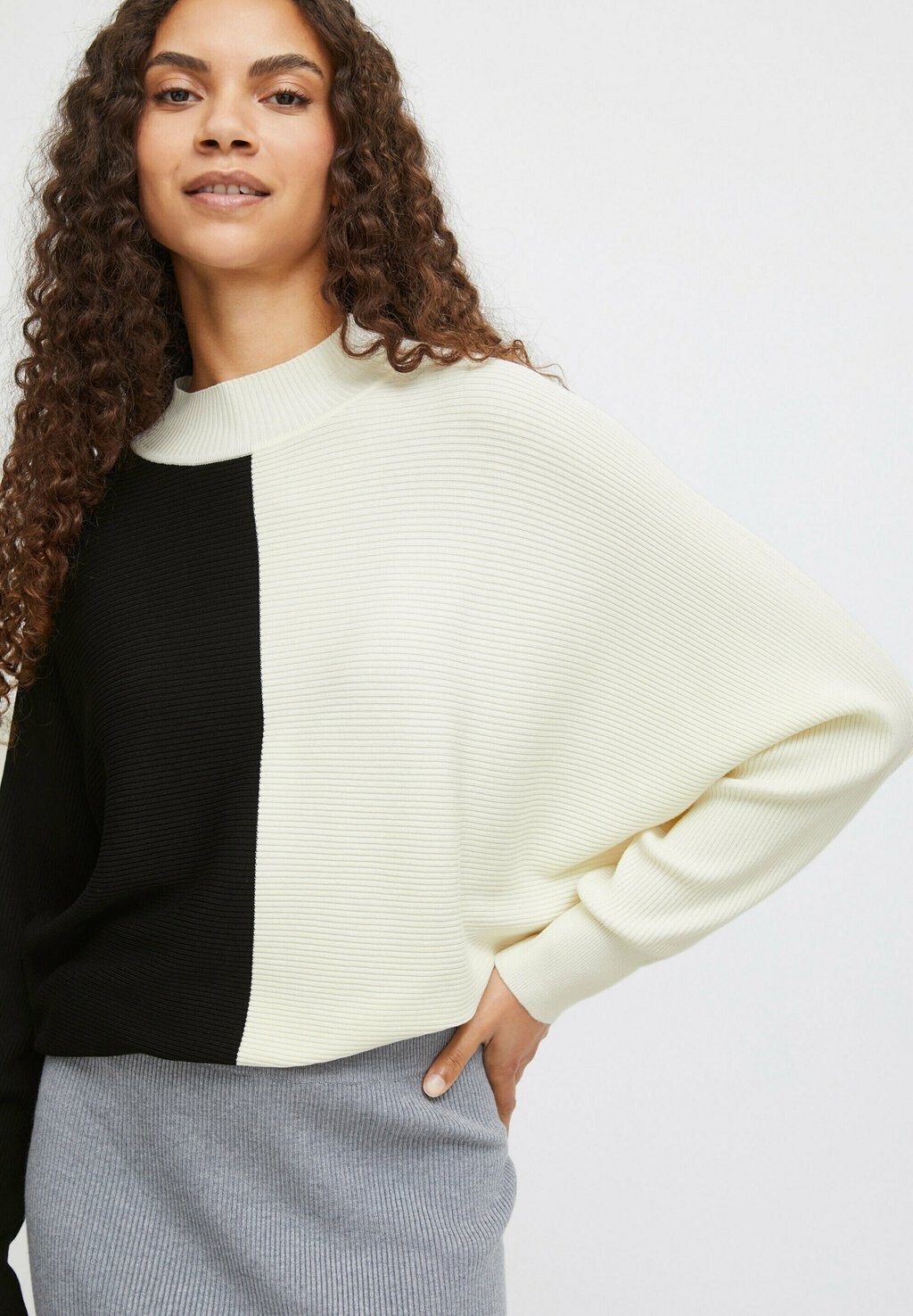 Джемпер MORLA b.young, бежевый
Джемпер MORLA b.young, бежевый