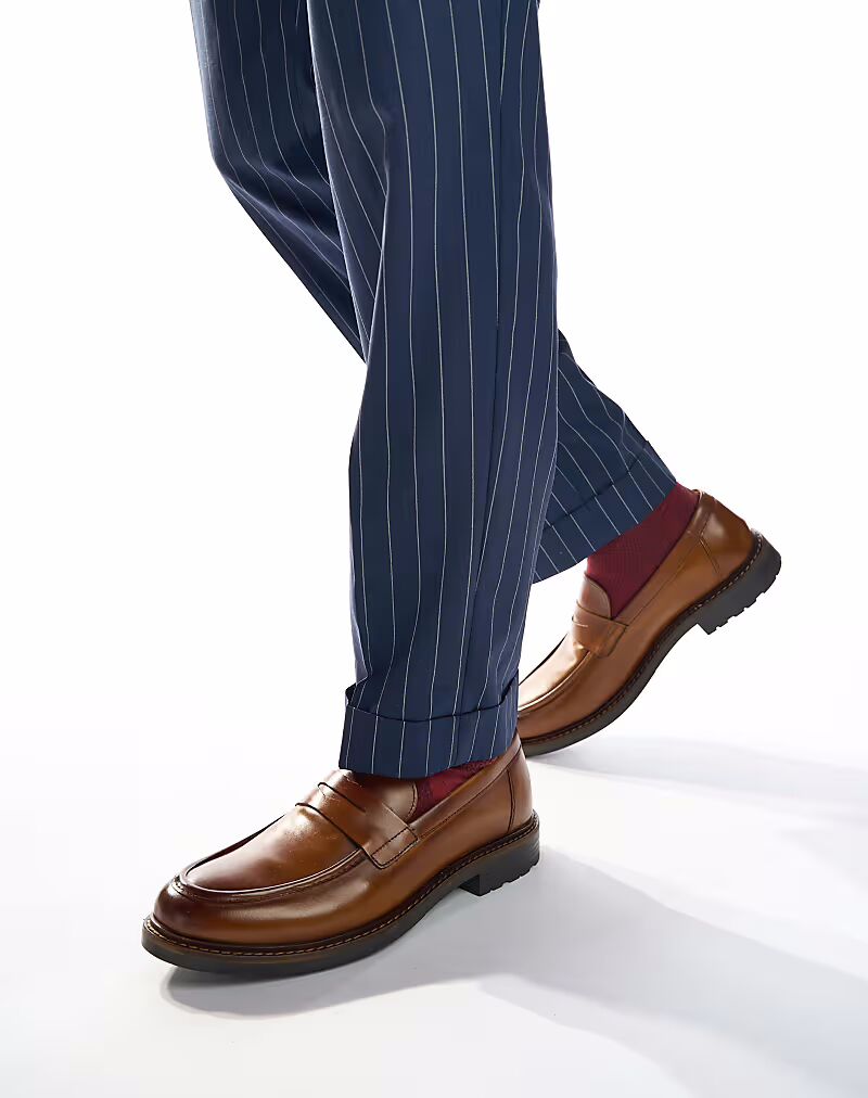 Лоферы Base London Ivey бежевого цвета
Лоферы Base London Ivey бежевого цвета