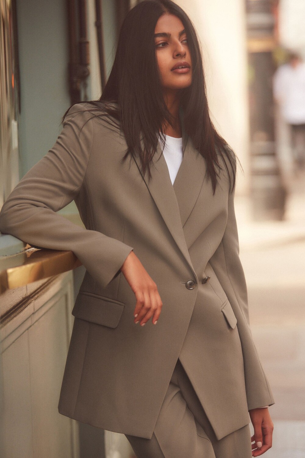 Асимметричный блейзер с регулируемой талией Next, коричневый
Асимметричный блейзер с регулируемой талией Next, коричневый