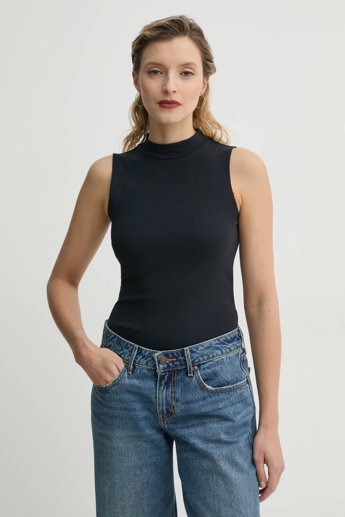 Лучшая майка EFFORTLESS Levi'S, черный
Лучшая майка EFFORTLESS Levi'S, черный