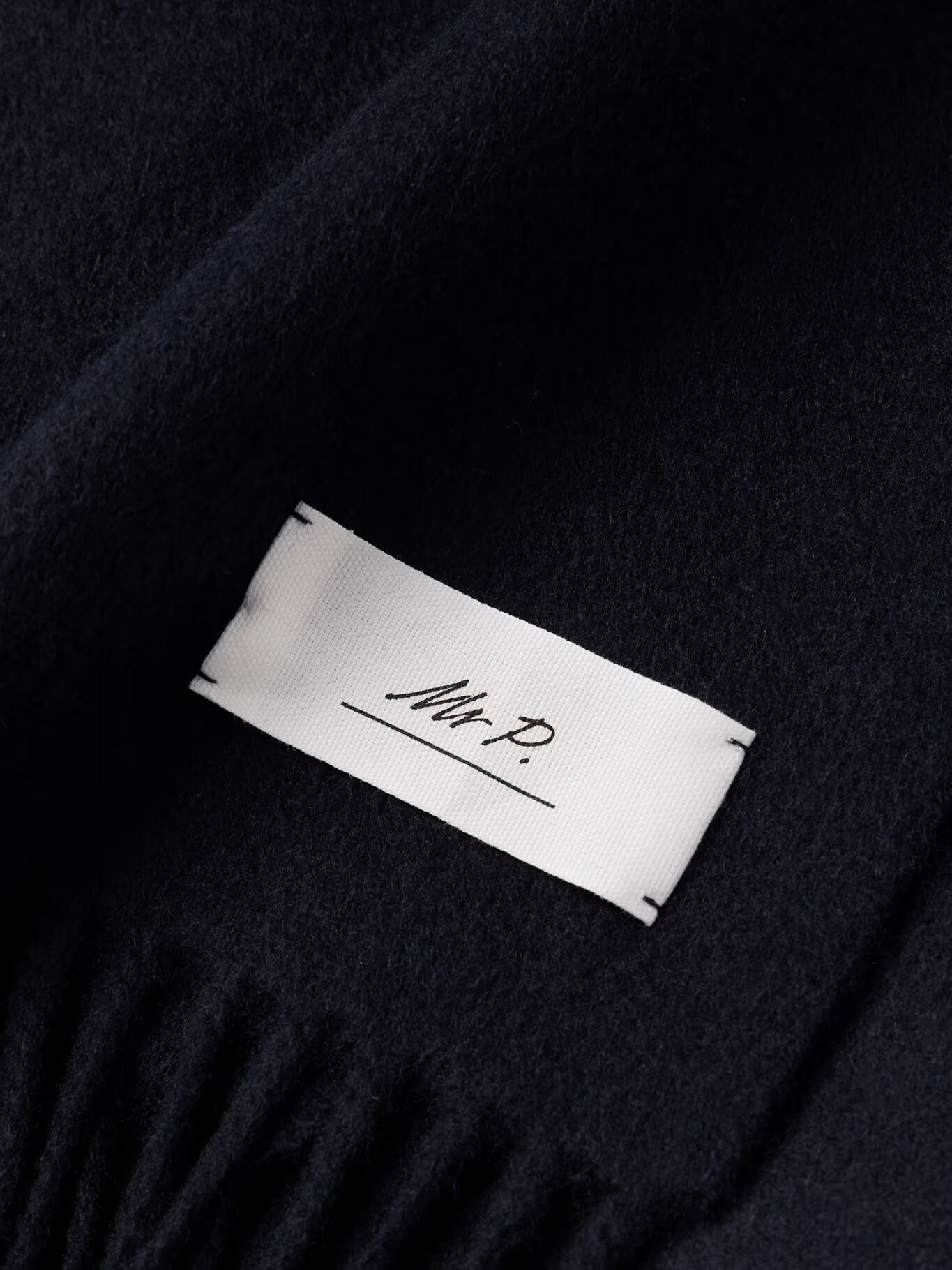 Кашемировый шарф с бахромой и логотипом MR P., синий
Кашемировый шарф с бахромой и логотипом MR P., синий