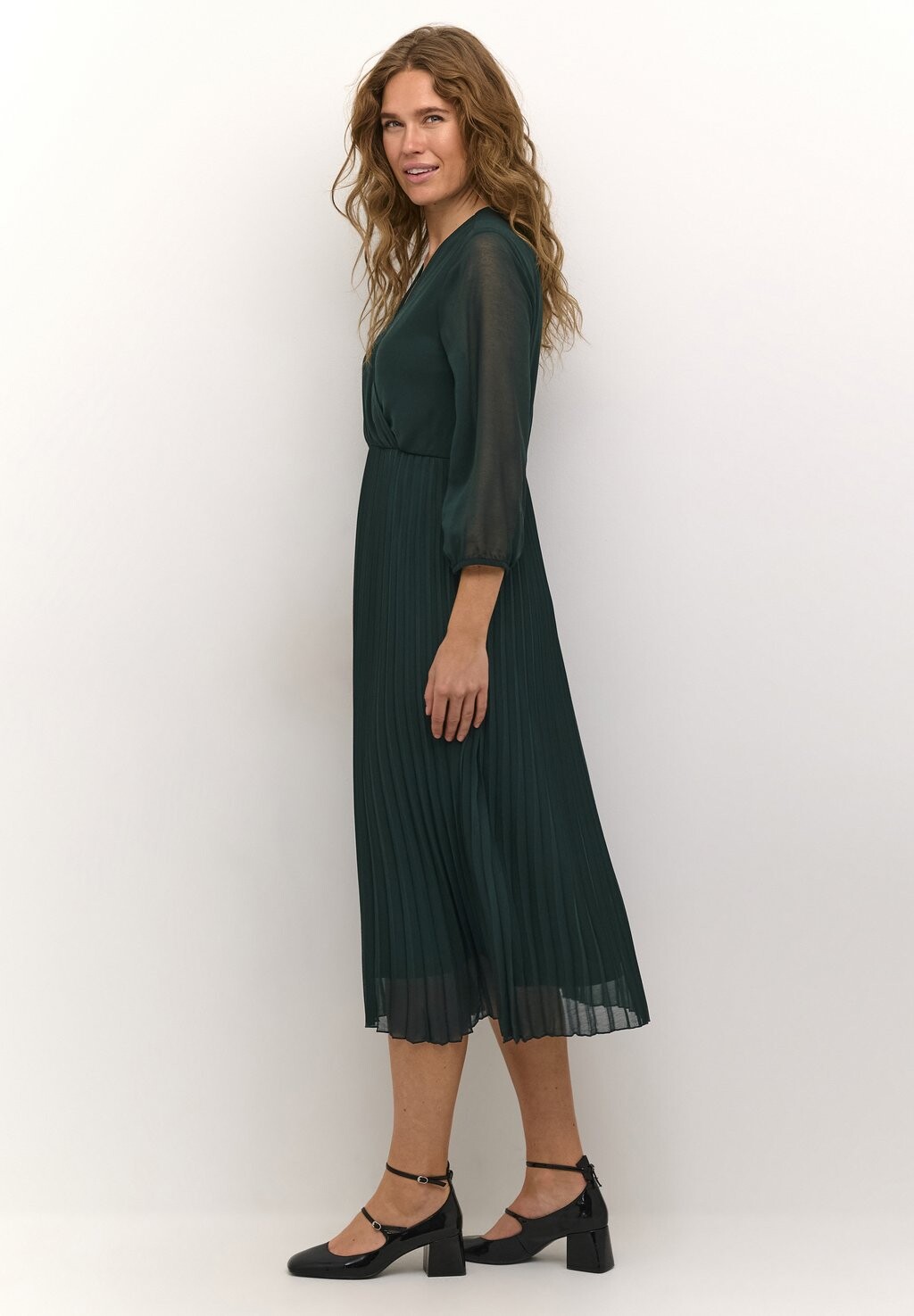 Повседневное платье KILA Culture, темно-зеленый
Повседневное платье KILA Culture, темно-зеленый