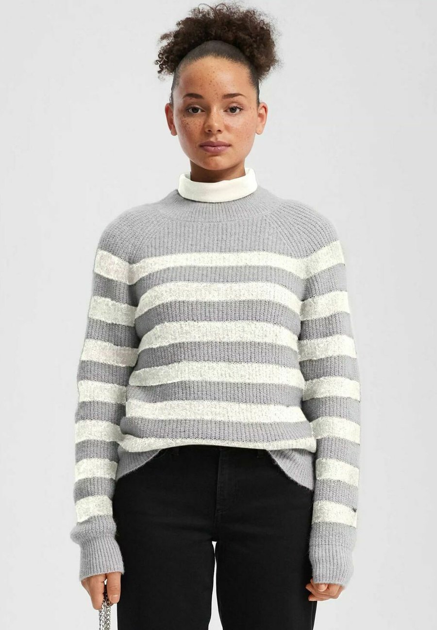 Джемпер QS Jumper, Weiß Grau Melange/Mottled Grey
Джемпер QS Jumper, Weiß Grau Melange/Mottled Grey