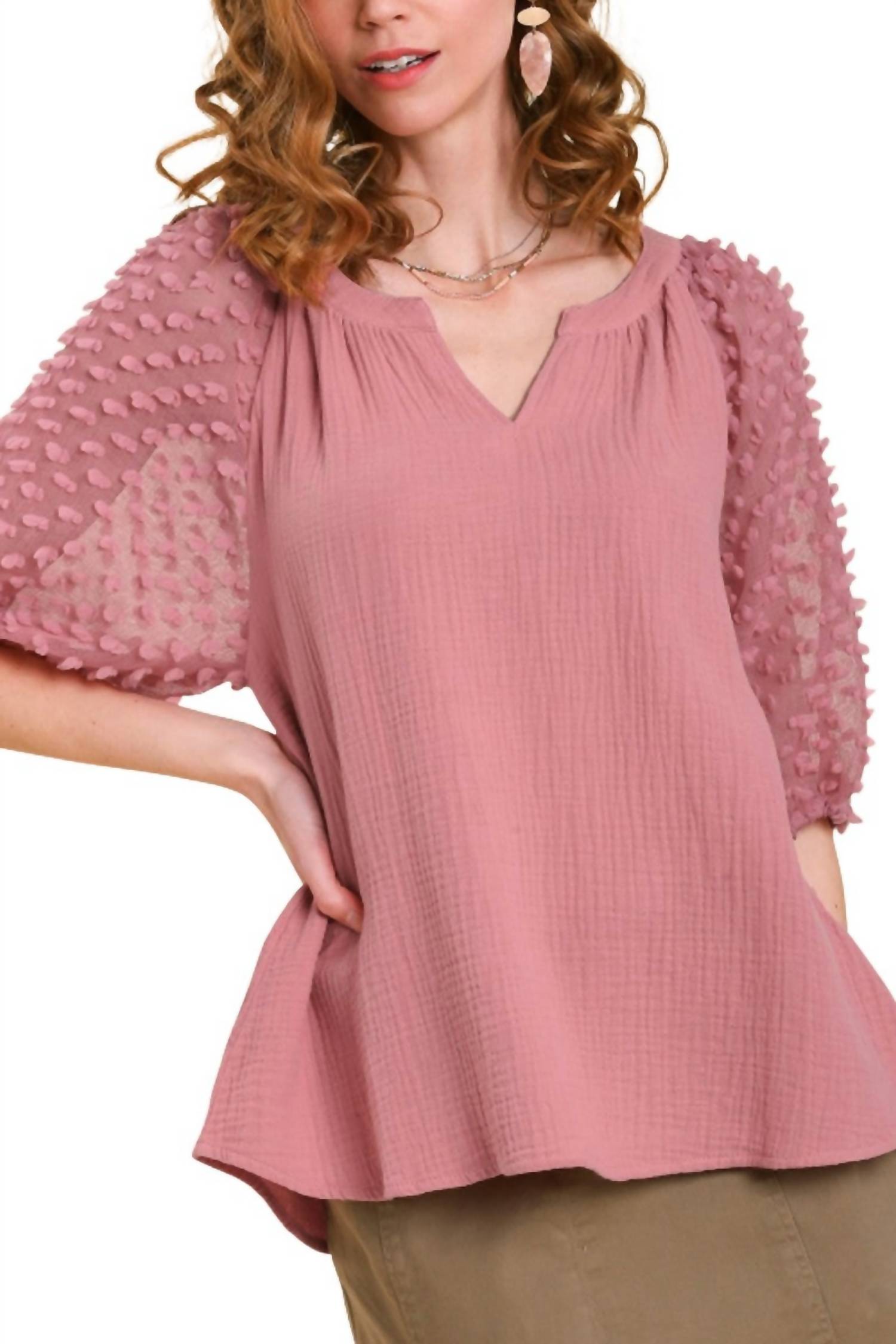 Блузка с пышными рукавами в нежно-розовом цвете Umgee
Блузка с пышными рукавами в нежно-розовом цвете Umgee