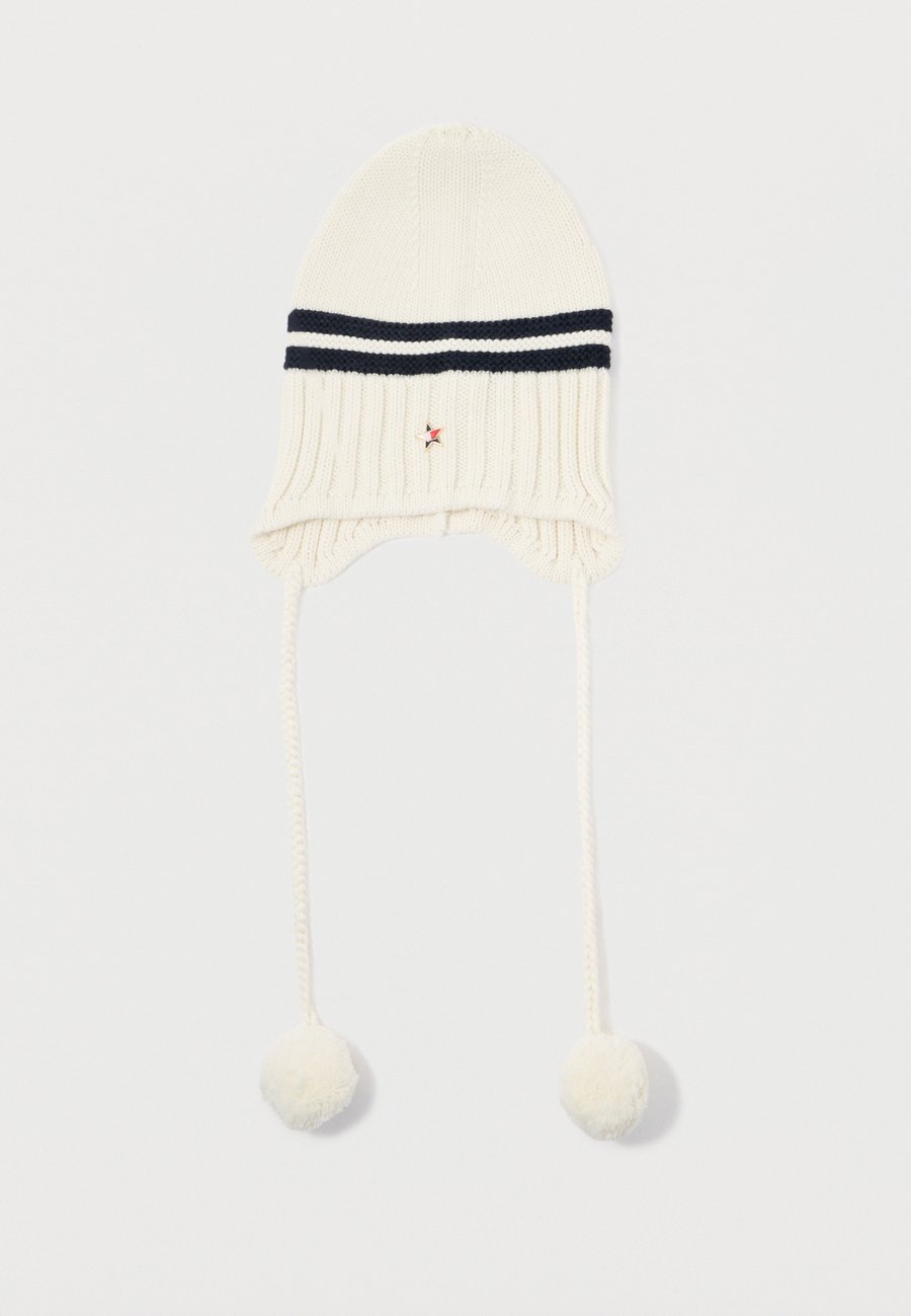 Шапка Tommy Hilfiger CHUNKY BAUBLE BEANIE, White/Off-White
Шапка Tommy Hilfiger CHUNKY BAUBLE BEANIE, White/Off-White