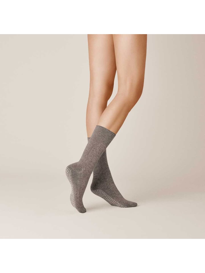 Носки Homesocks противоскользящие в Marshy Kunert
Носки Homesocks противоскользящие в Marshy Kunert