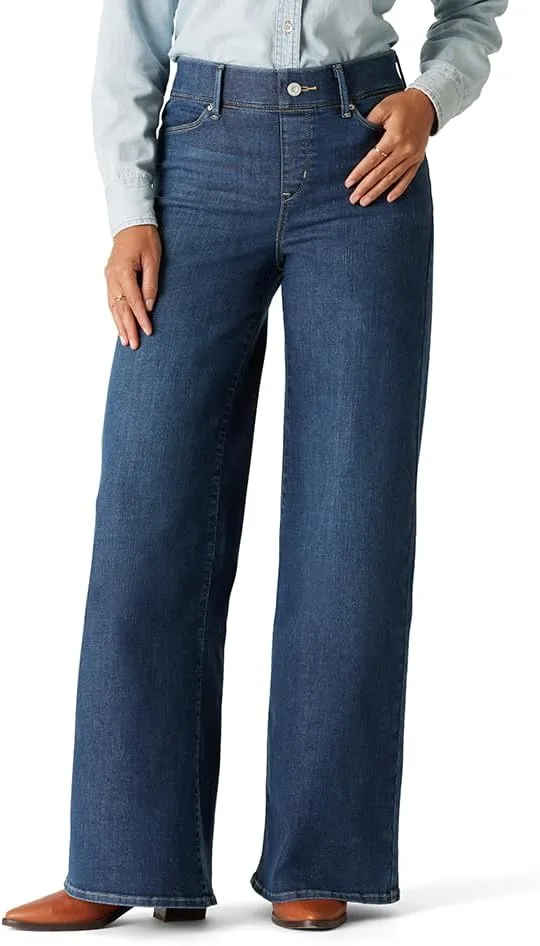 Levi Strauss Signature Gold Women's Totally Shaping Ultimate Pull-on Wide Leg Jeans
Levi Strauss Signature Gold Women's Totally Shaping Ultimate Pull-on Wide Leg Jeans