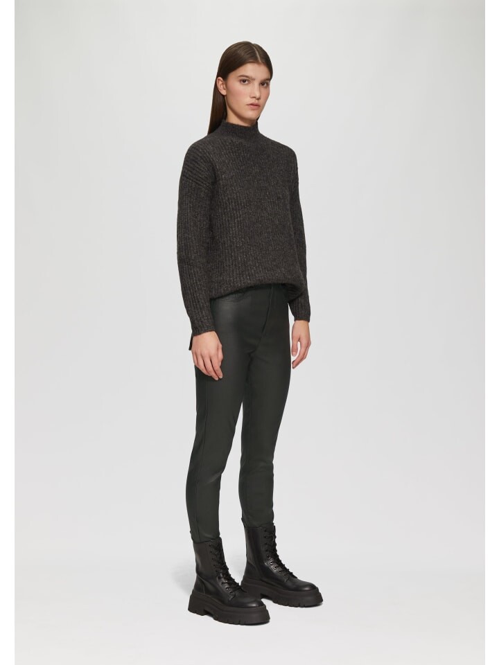 Тканевые брюки QS Hose lang, черный
Тканевые брюки QS Hose lang, черный