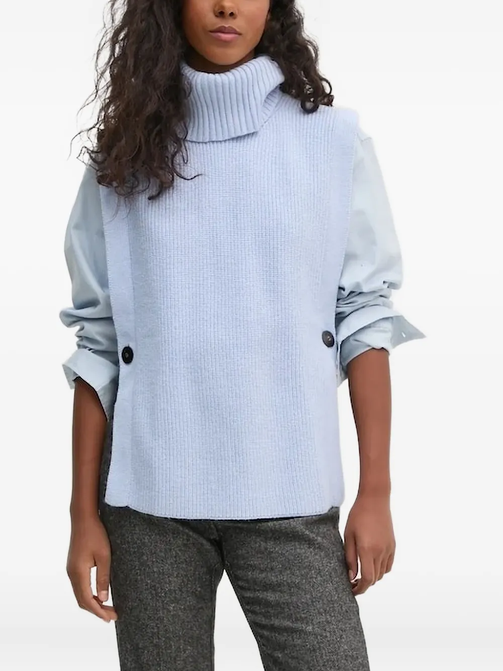 Топ с высоким воротником на пуговицах Pedro Del Hierro, синий
Топ с высоким воротником на пуговицах Pedro Del Hierro, синий