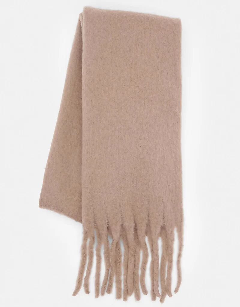 Шарф Pull&Bear из мохера серо-коричневого цвета
Шарф Pull&Bear из мохера серо-коричневого цвета