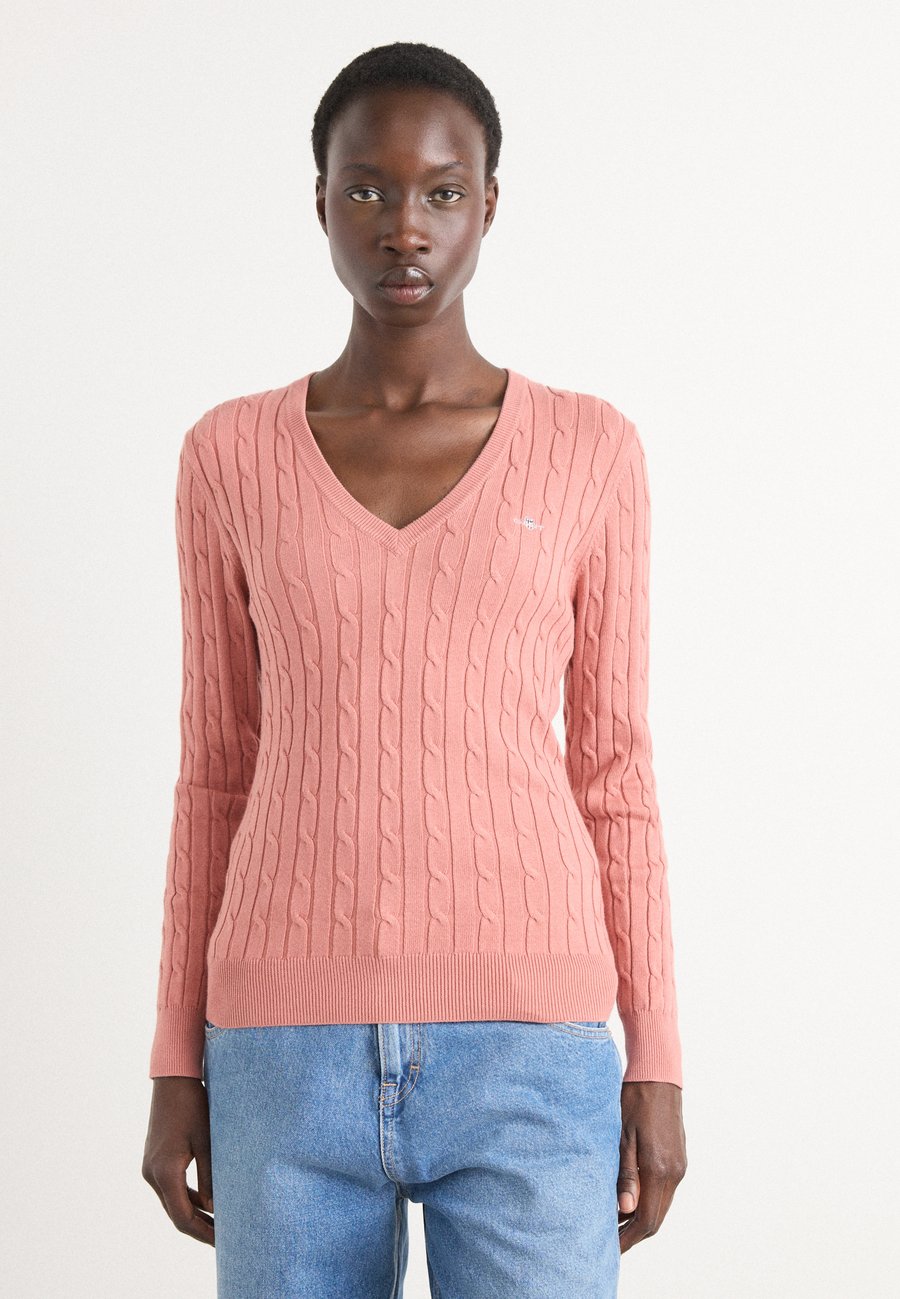 Джемпер GANT CABLE V NECK, Faded Brick/Light Pink
Джемпер GANT CABLE V NECK, Faded Brick/Light Pink