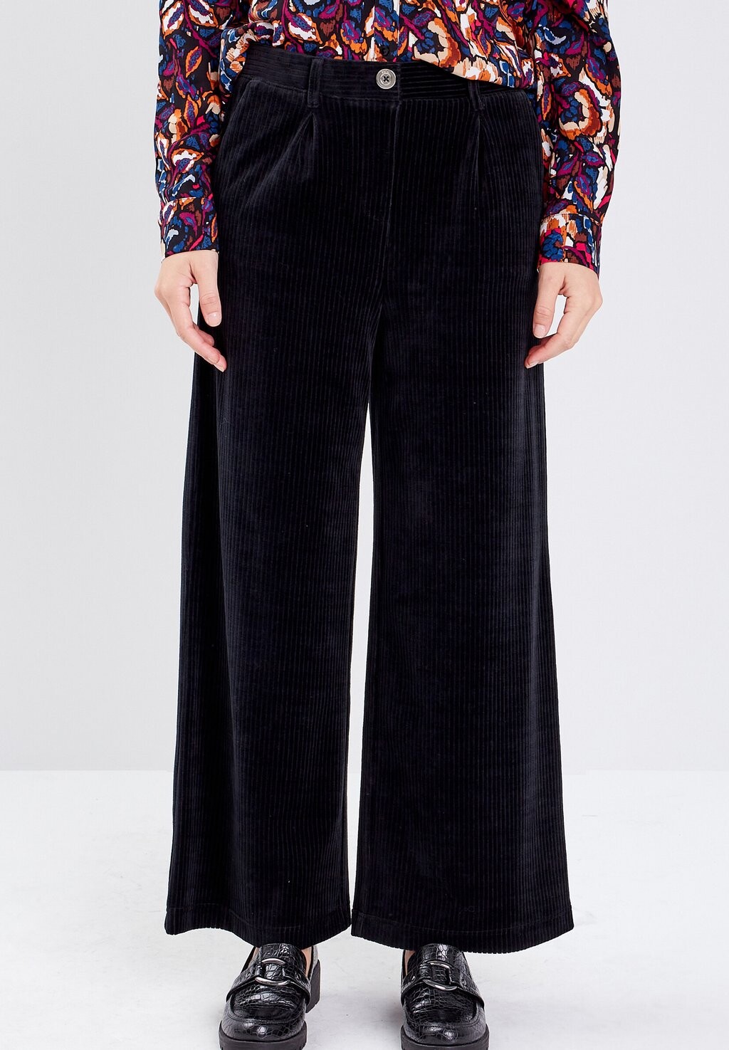 Брюки WEITE Breal, черный
Брюки WEITE Breal, черный