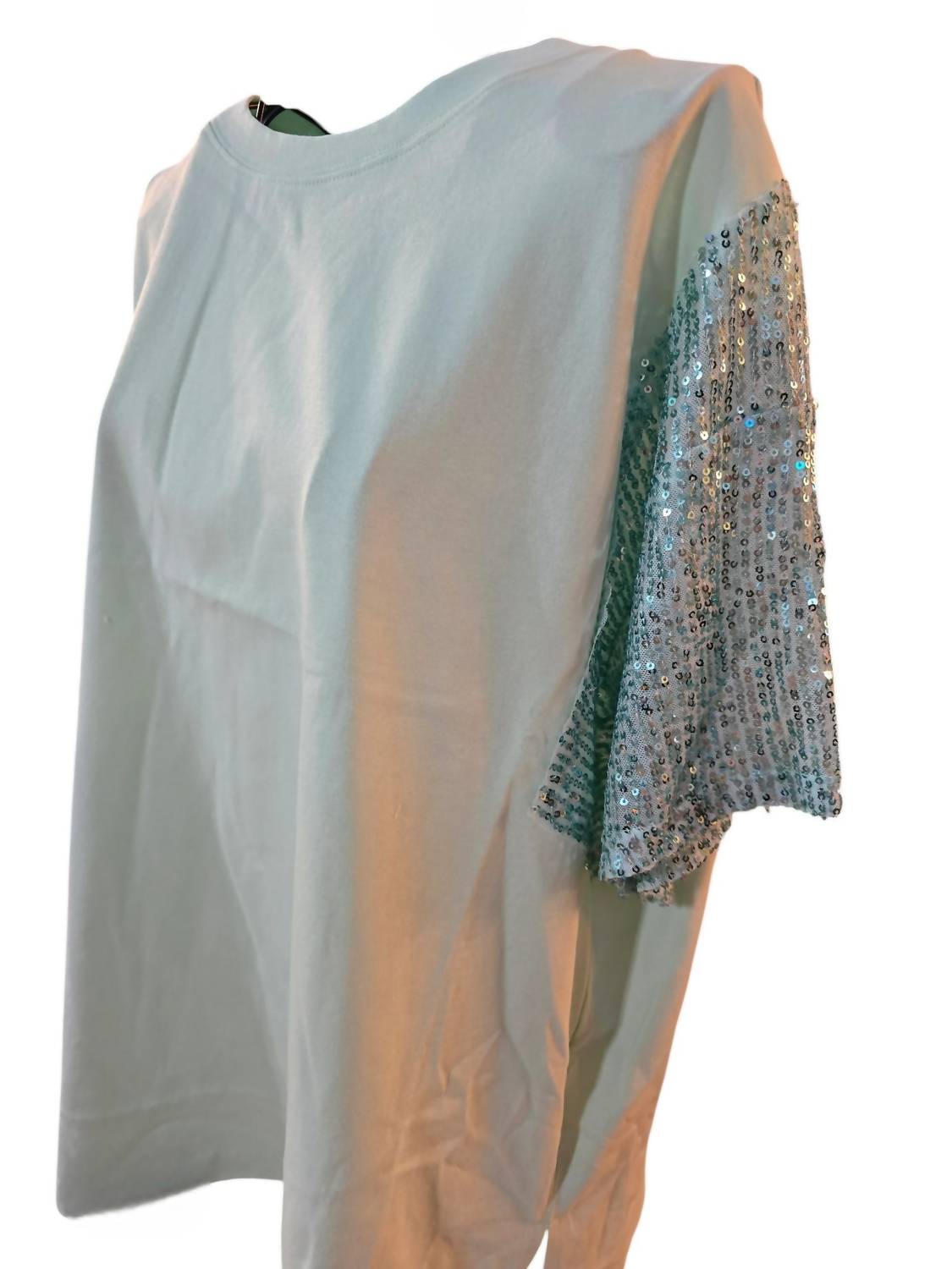 Женская футболка Glass в цвете аква Carole's Collections, Aqua
Женская футболка Glass в цвете аква Carole's Collections, Aqua