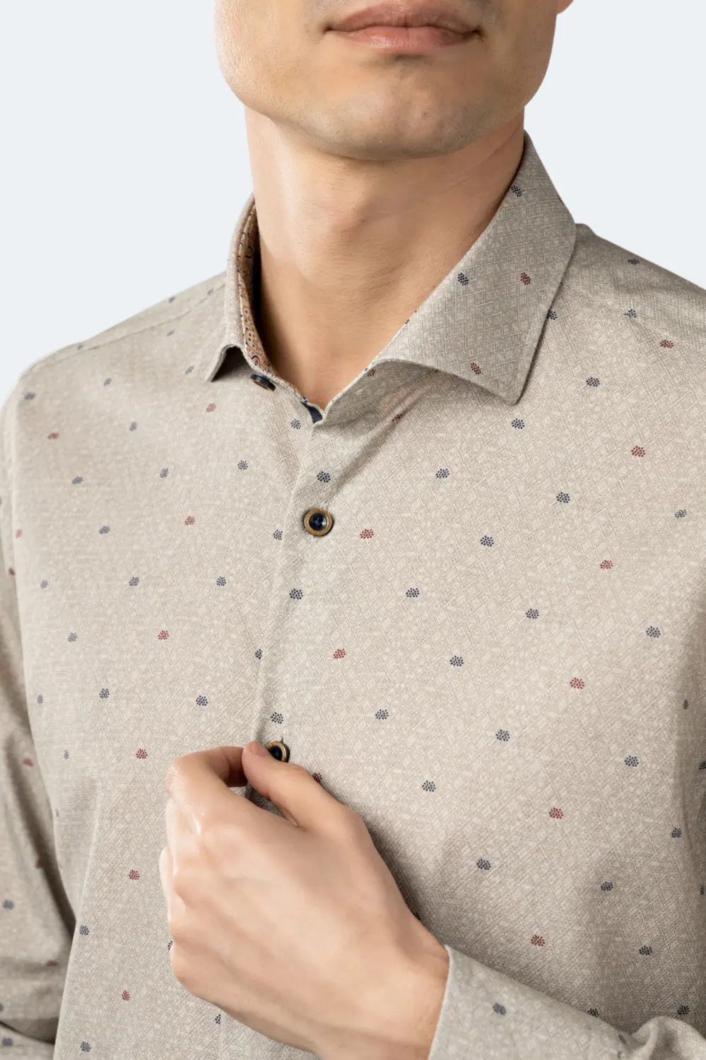 Жаккардовая рубашка Leo Sand Diamond Luchiano Visconti, мультиколор
Жаккардовая рубашка Leo Sand Diamond Luchiano Visconti, мультиколор