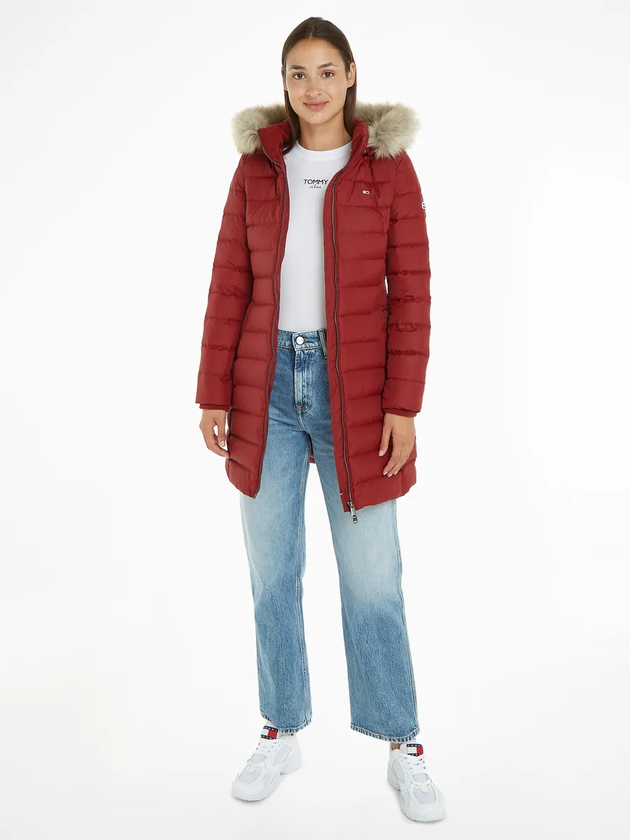 Пуховик Tommy Jeans "TJW ESSENTIAL HOODED DOWN COAT", со съемным искусственным мехом на капюшоне, цвет Rouge
Пуховик Tommy Jeans "TJW ESSENTIAL HOODED DOWN COAT", со съемным искусственным мехом на капюшоне, цвет Rouge