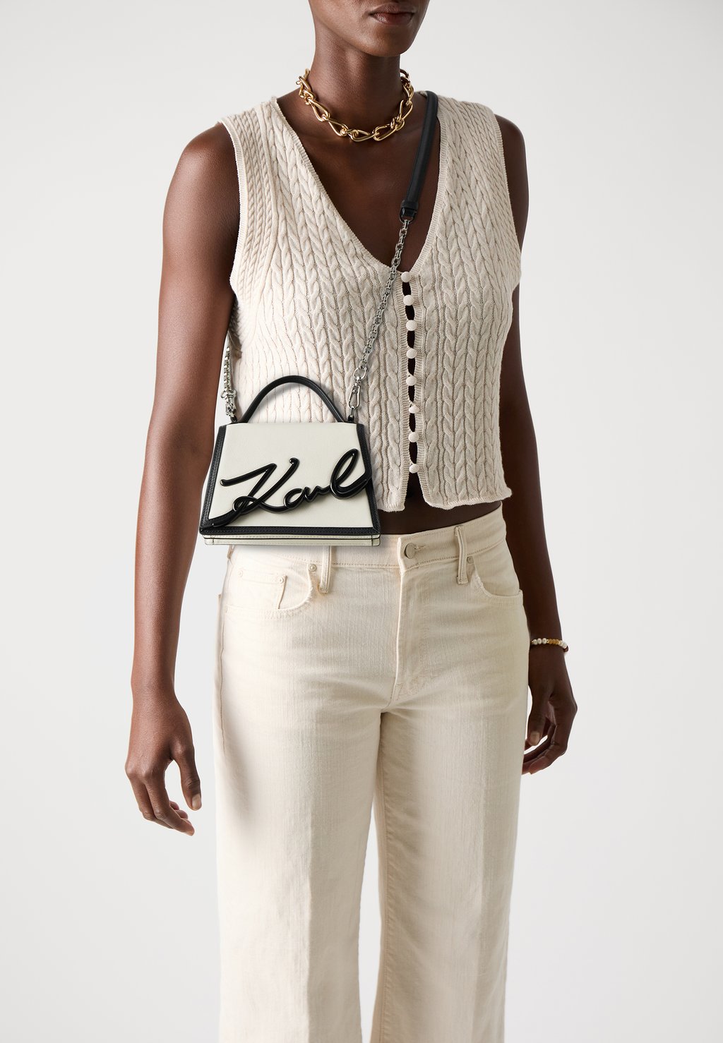 Сумка SIGNATURE KARL LAGERFELD, черный
Сумка SIGNATURE KARL LAGERFELD, черный