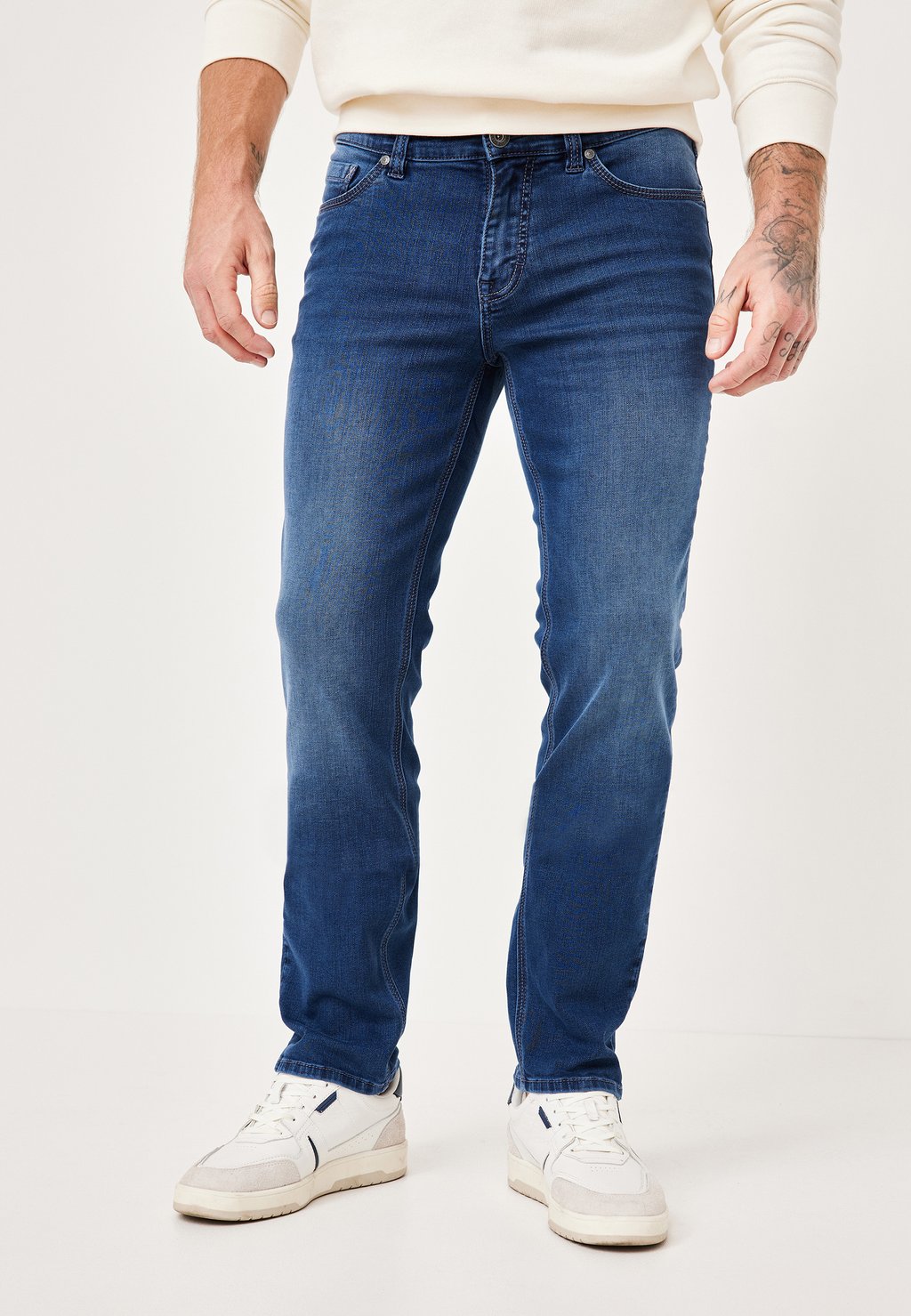 Джинсы облегающего кроя PIPE MIT STRETCH Paddock's, цвет Medium Blue Od Used Moustache
Джинсы облегающего кроя PIPE MIT STRETCH Paddock's, цвет Medium Blue Od Used Moustache