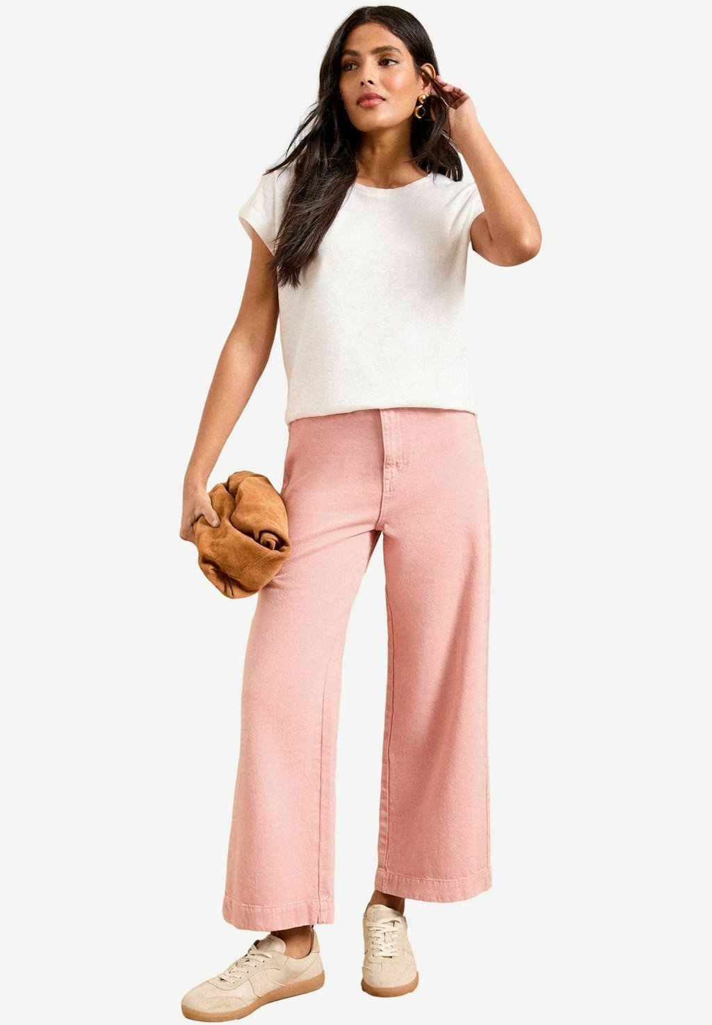 Футболка с принтом CREW NECK Love & Roses, белый
Футболка с принтом CREW NECK Love & Roses, белый