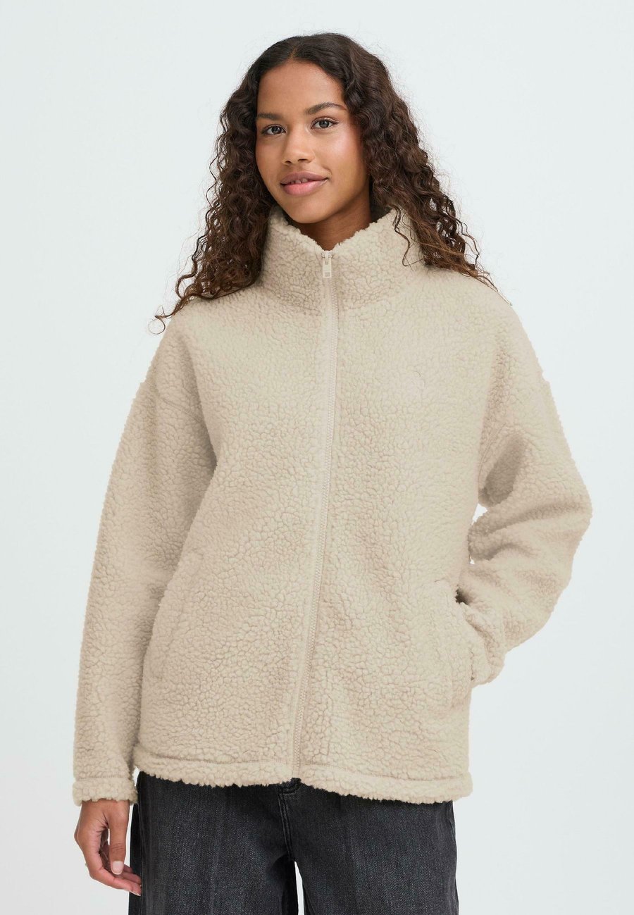 Флисовая куртка Oxmo TOVINE , Oyster/Beige
Флисовая куртка Oxmo TOVINE , Oyster/Beige