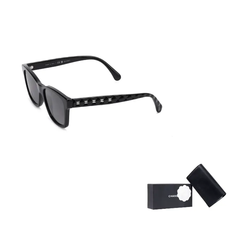 CHANEL Квадратные солнцезащитные очки в оправе, Black
CHANEL Квадратные солнцезащитные очки в оправе, Black