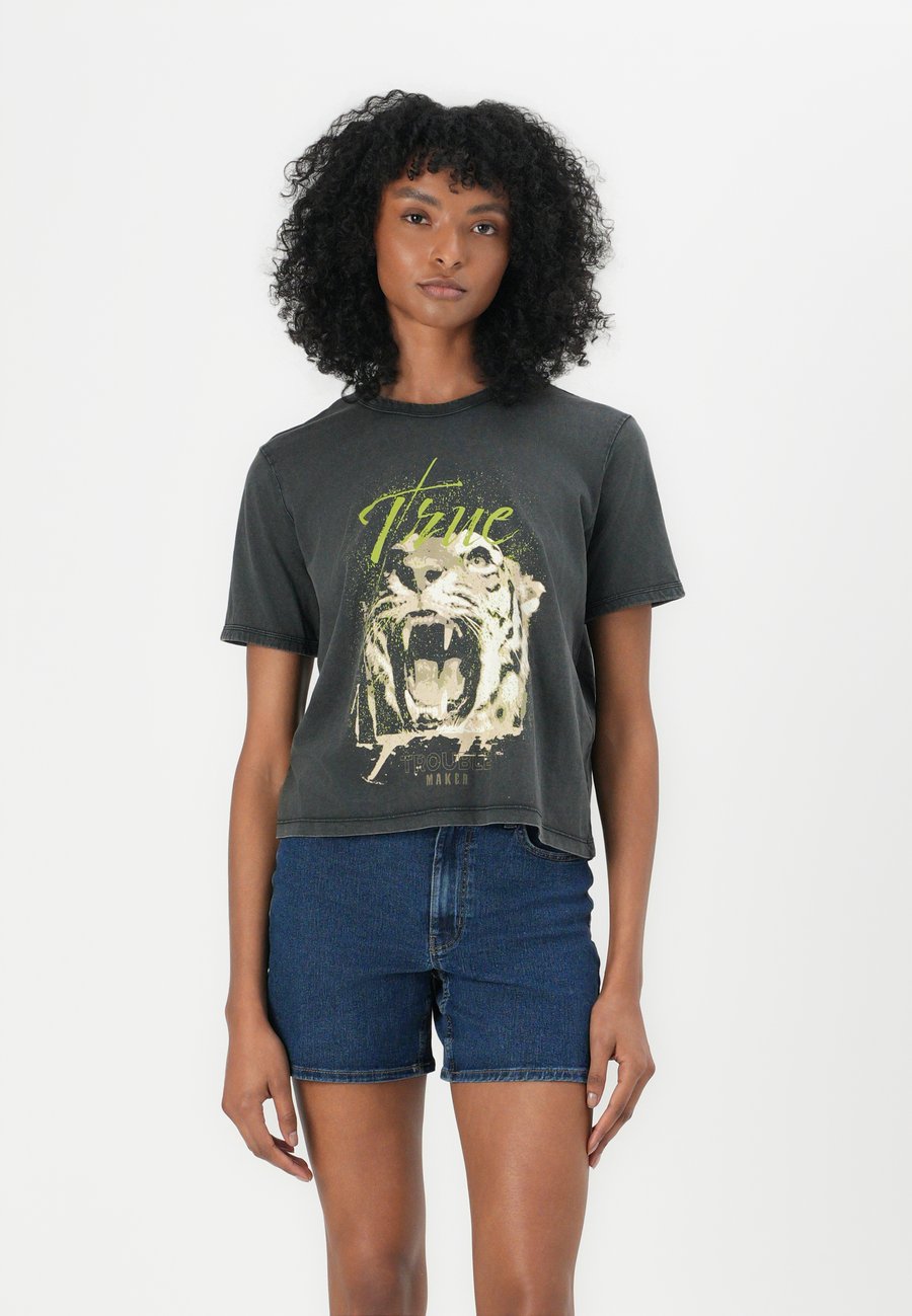 Футболка JDY JDYFAROCK ELINA, Black /Black, Черный, Футболка JDY JDYFAROCK ELINA, Black /Black
Футболка JDY JDYFAROCK ELINA, Black /Black, Черный, Футболка JDY JDYFAROCK ELINA, Black /Black