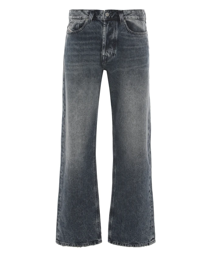 Свободные джинсы 1980-х годов, более глубокий стиль. Diesel, синий
Свободные джинсы 1980-х годов, более глубокий стиль. Diesel, синий