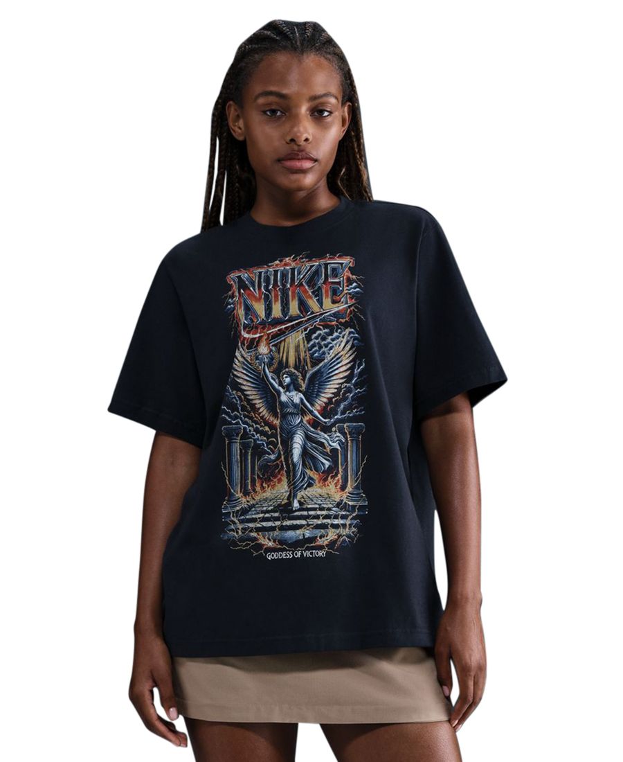 Женская свободная футболка со спущенными плечами Nike, Off Noir
Женская свободная футболка со спущенными плечами Nike, Off Noir