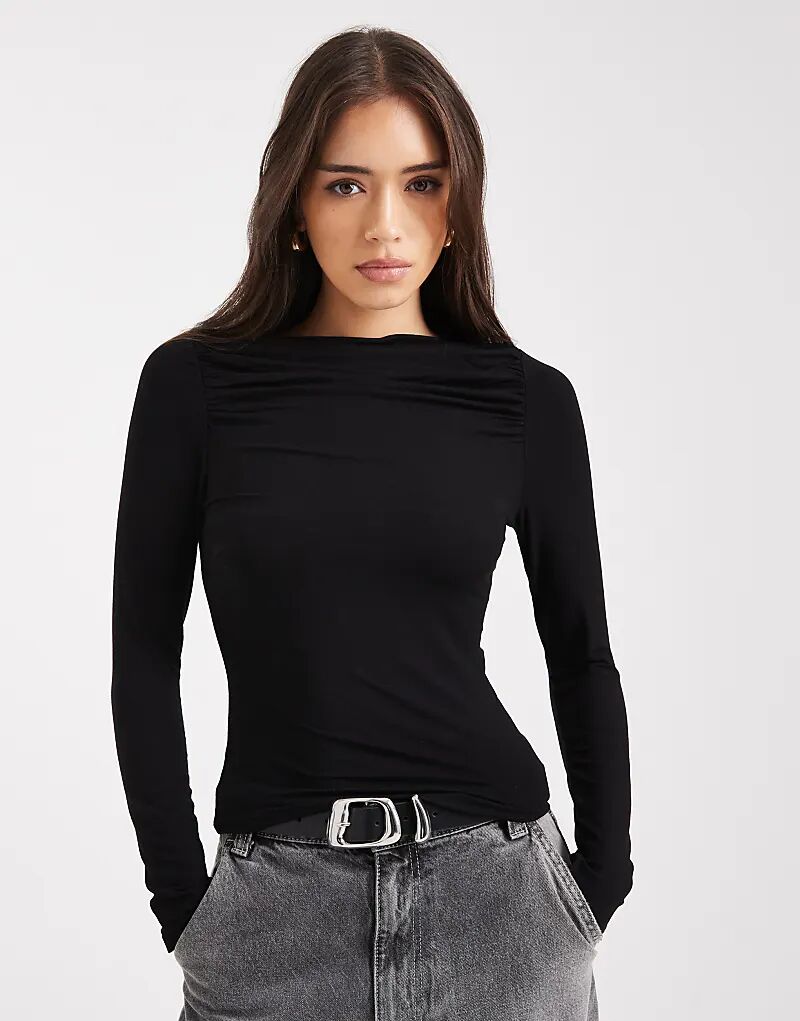 Топ Miss Selfridge с рюшами и разрезом на горловине, черный
Топ Miss Selfridge с рюшами и разрезом на горловине, черный