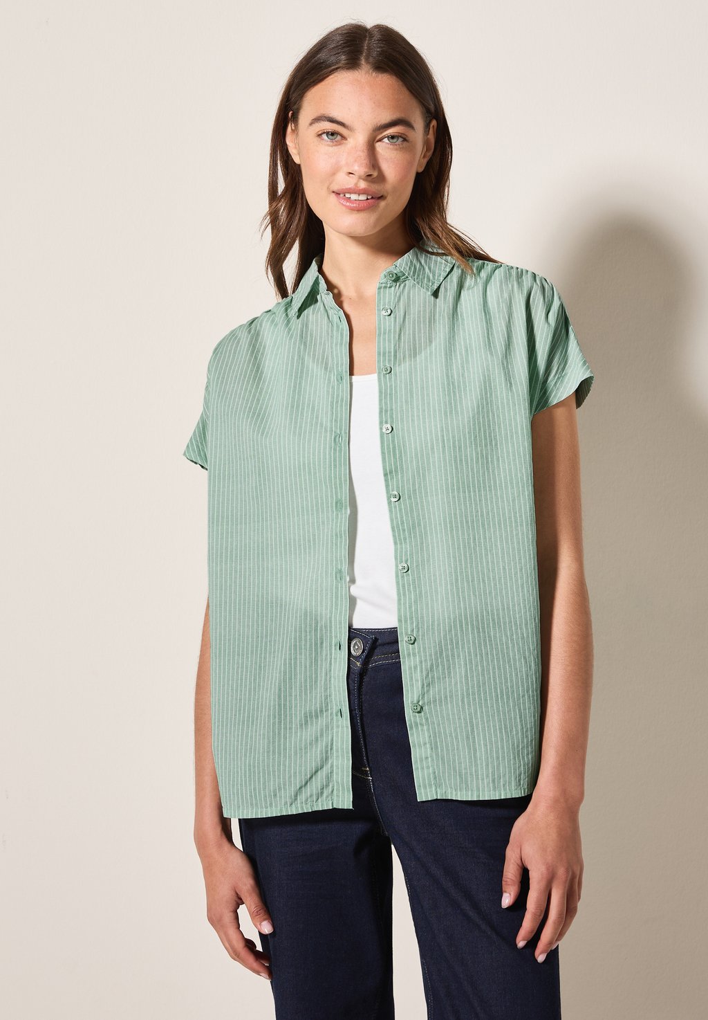 Блузка на пуговицах GESTREIFTE Cecil, металлик зеленый
Блузка на пуговицах GESTREIFTE Cecil, металлик зеленый