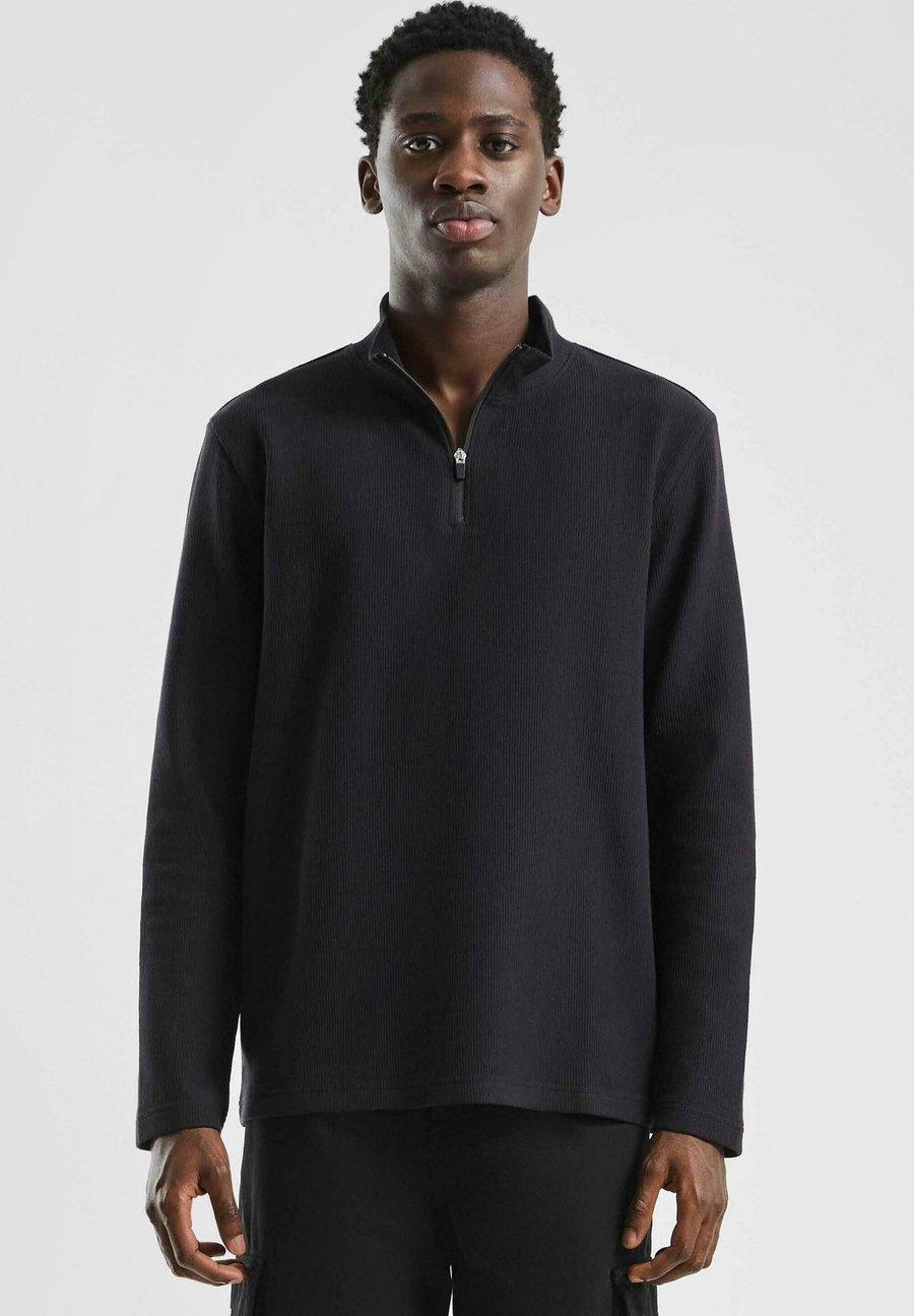 Топ QS Long sleeved top, Schwarz/Black
Топ QS Long sleeved top, Schwarz/Black