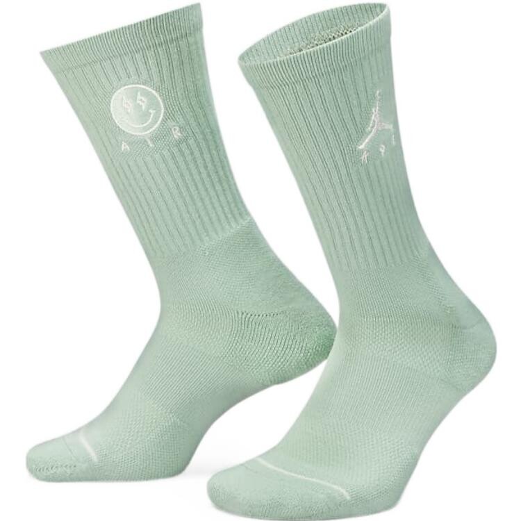 Носки мужские до середины икры Jordan
Носки мужские до середины икры Jordan