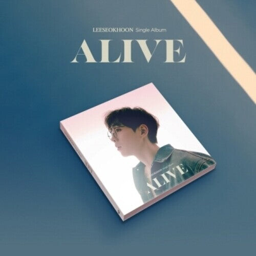 CD диск Lee Seokhoon: Alive - incl. 76pg Photobook, Photocard, Square Postcard + 2Cuts Photo
CD диск Lee Seokhoon: Alive - incl. 76pg Photobook, Photocard, Square Postcard + 2Cuts Photo