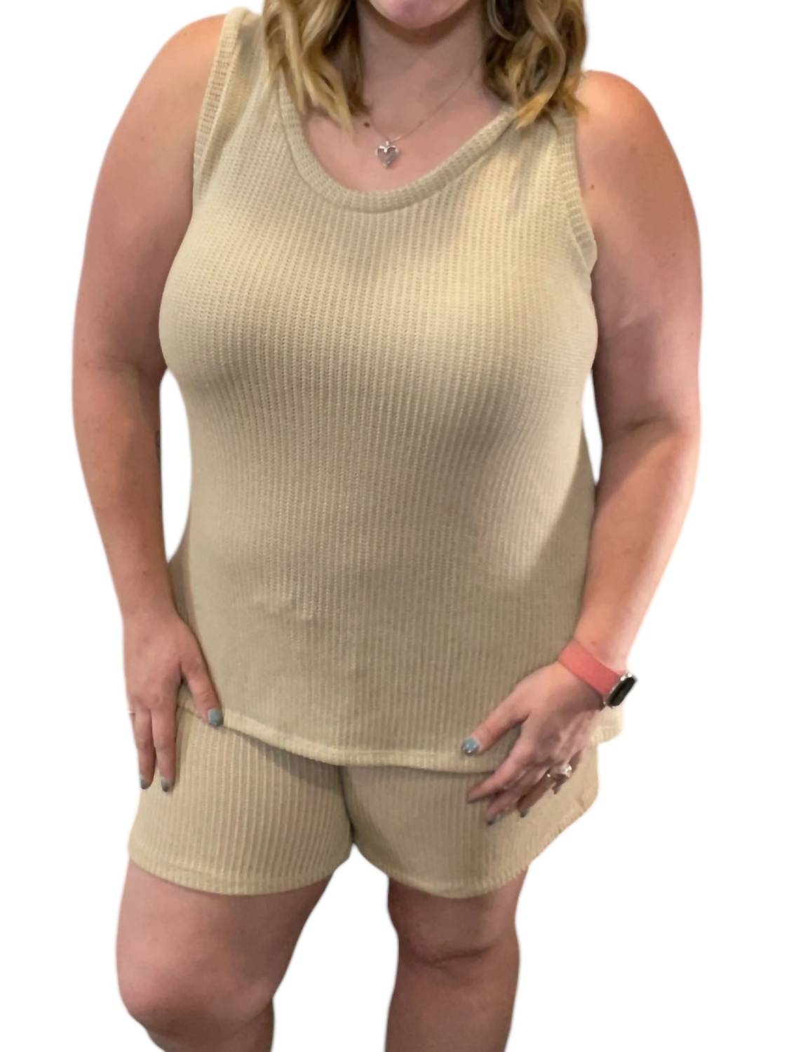 Короткий комплект Lounge с карманами и круглым вырезом, цвет Stone Blumin
Короткий комплект Lounge с карманами и круглым вырезом, цвет Stone Blumin